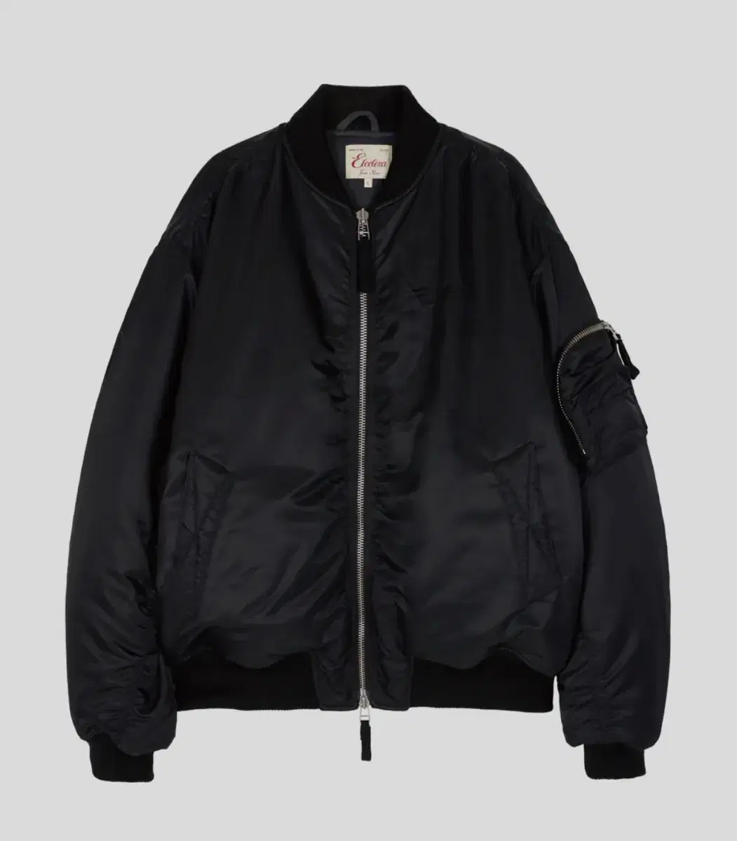 ETCE 봄버 REVERSIBLE OVERSIZED BOMBER MA-1